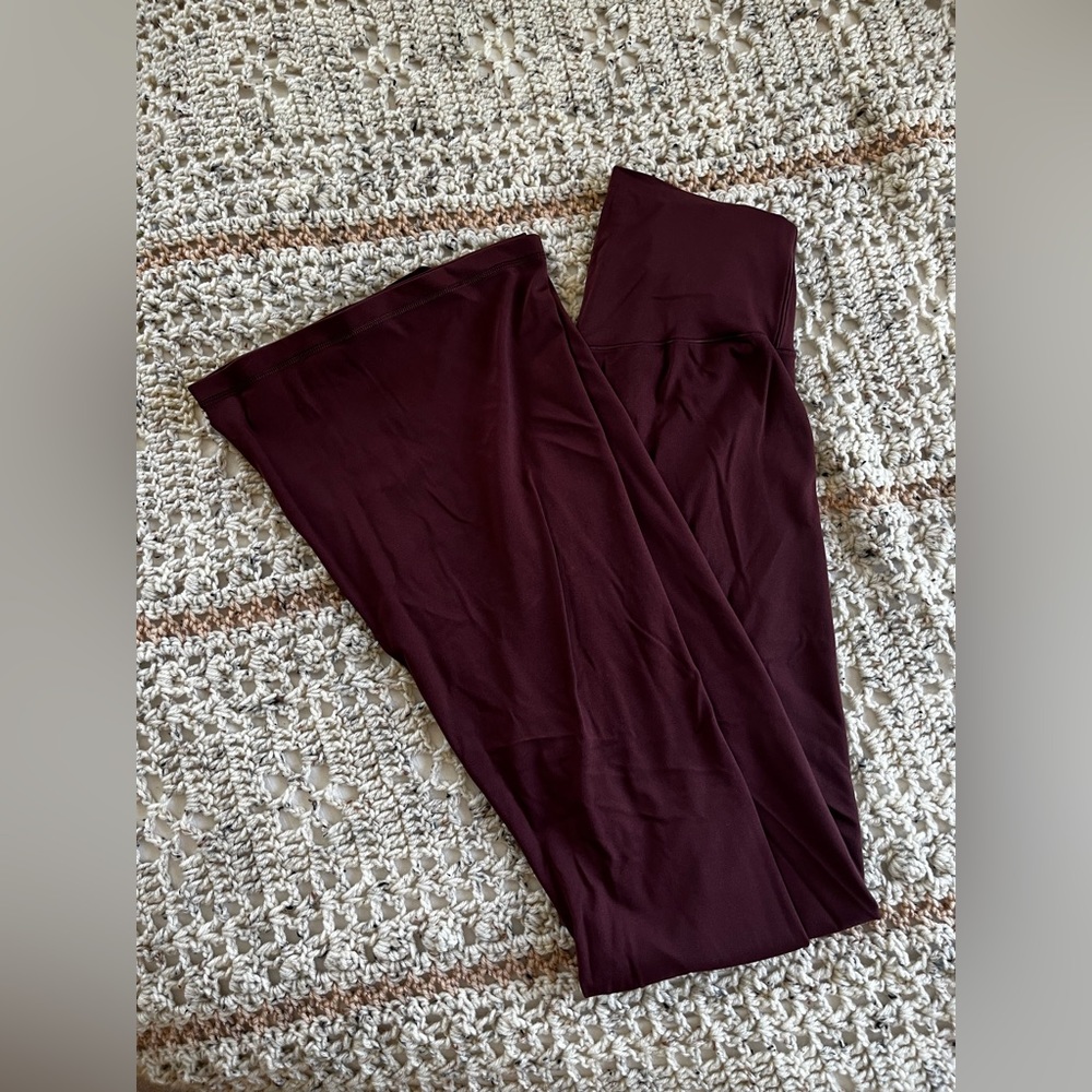 OFFLINE by Aerie Crossover Flare Leggings - size small Long